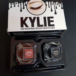 Kylie  In  Waterproof Prevent Sweateyeliner
